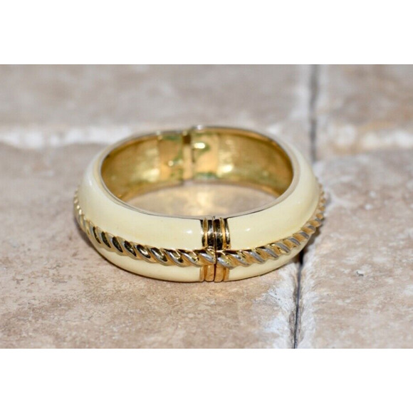 St. John Knit Designer Ivory Enamel 24k Electroplated Gold Bangle Cuff Bracelet - Picture 6 of 9